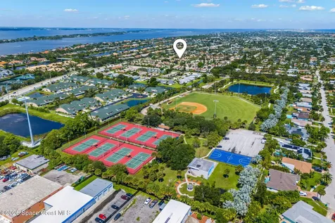 519 Summerset Court Indian Harbour Beach FL 32937