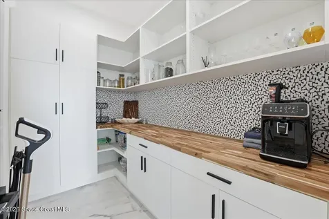 2175 S Tropical Trail Merritt Island FL 32952