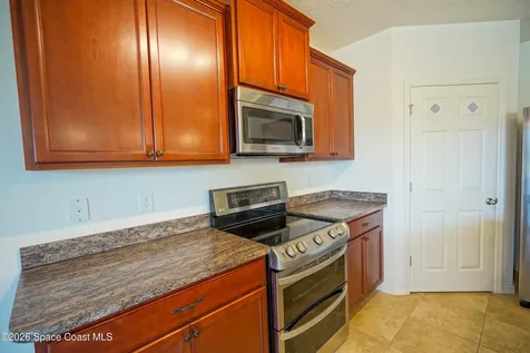 436 Great Falls Lane SW Palm Bay FL 32908