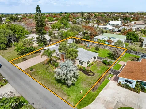 240 Avenida Central Indialantic FL 32903
