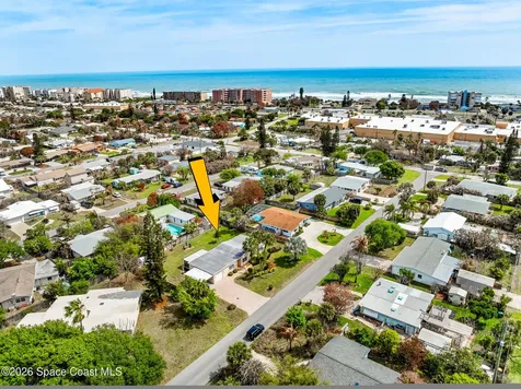 240 Avenida Central Indialantic FL 32903