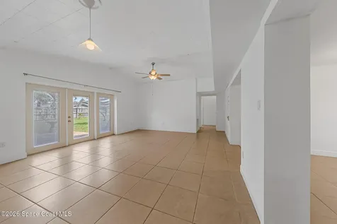 240 Avenida Central Indialantic FL 32903