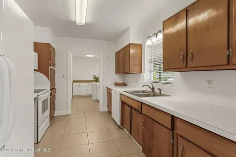 240 Avenida Central Indialantic FL 32903