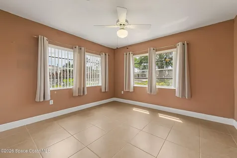 240 Avenida Central Indialantic FL 32903