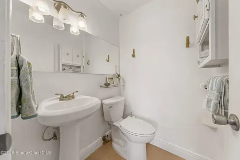 240 Avenida Central Indialantic FL 32903