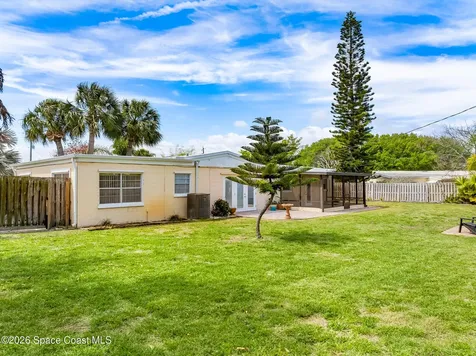 240 Avenida Central Indialantic FL 32903