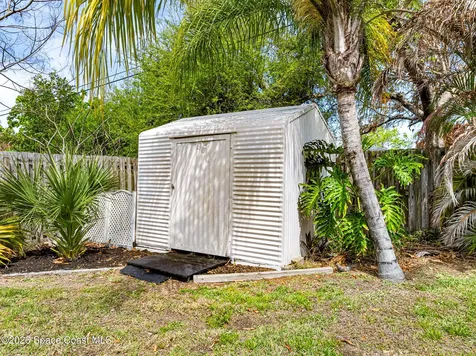 240 Avenida Central Indialantic FL 32903