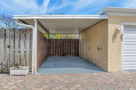 240 Avenida Central Indialantic FL 32903