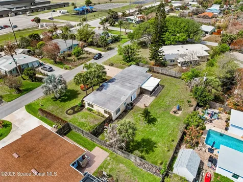 240 Avenida Central Indialantic FL 32903