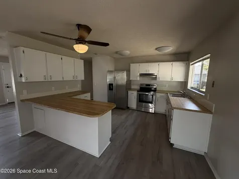 1256 Dawn Street NE Palm Bay FL 32905