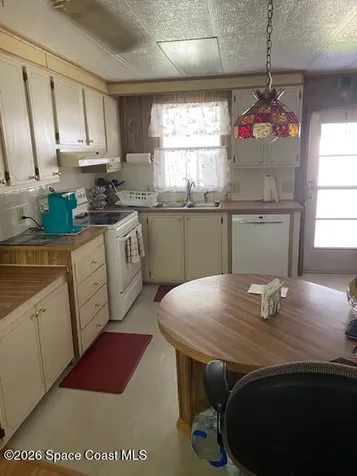 533 Ruth Circle Melbourne FL 32904