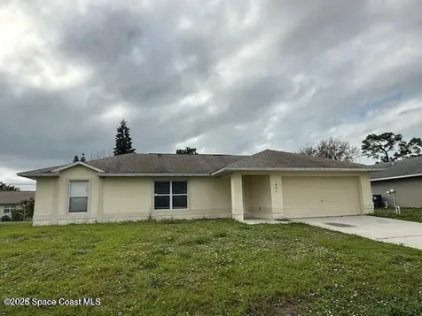 1492 Glencove Avenue NW Palm Bay FL 32907