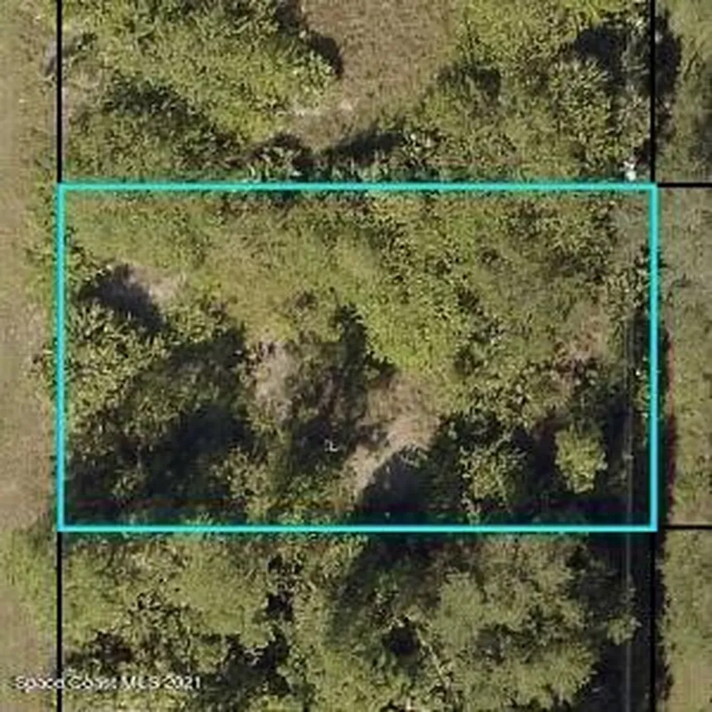 7976 104th Court Vero Beach FL 32967