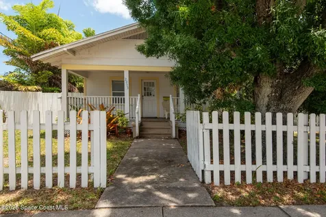 2013 Vernon Place Melbourne FL 32901