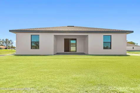 395 Paigo Street SE Palm Bay FL 32909