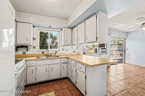 965 Vignoles Avenue NE Palm Bay FL 32905