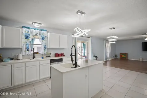 2771 Snapdragon Drive NW Palm Bay FL 32907