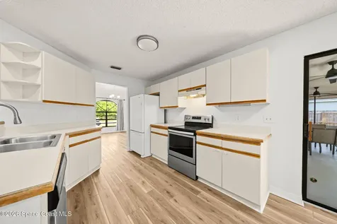 221 Seahorse Circle SE Palm Bay FL 32909