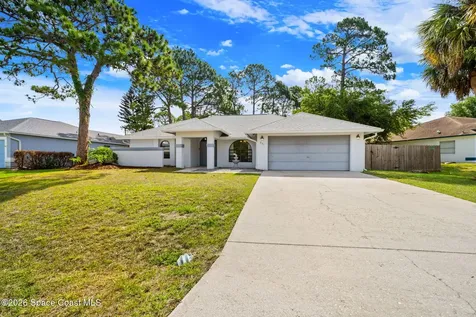 221 Seahorse Circle SE Palm Bay FL 32909