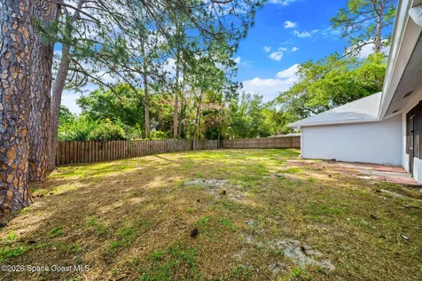 221 Seahorse Circle SE Palm Bay FL 32909
