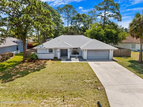 221 Seahorse Circle SE Palm Bay FL 32909