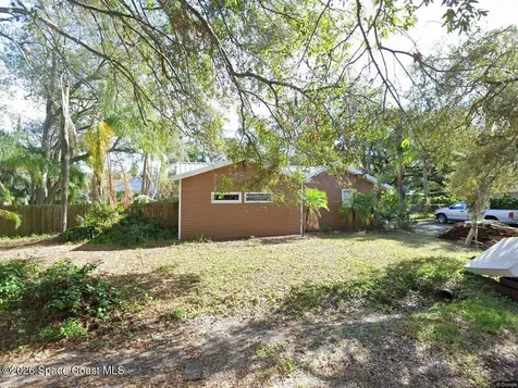 5813 Rose Lane Tampa FL 33618