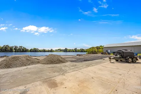 2855 Kirby Circle NE Palm Bay FL 32905
