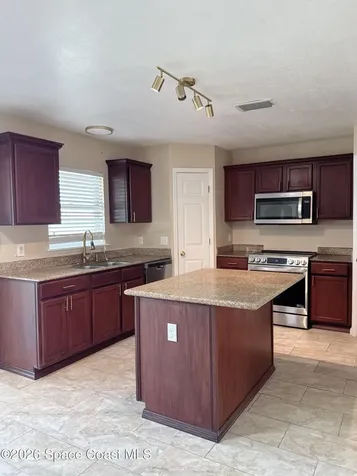 1718 Sawgrass Drive SW Palm Bay FL 32908