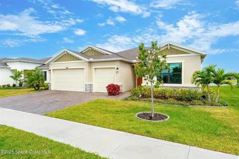 1082 Great Belt Circle Melbourne FL 32940