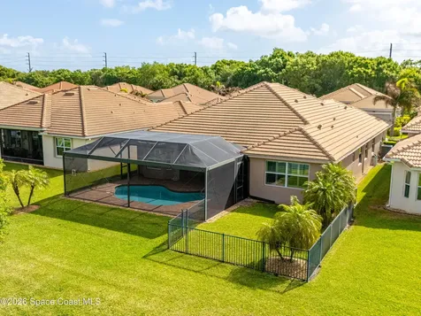 1724 Belmont Circle SW Vero Beach FL 32968
