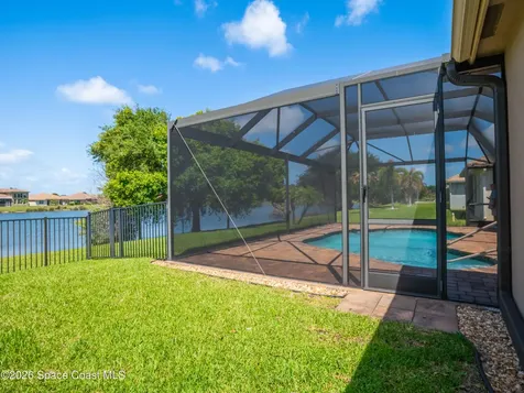 1724 Belmont Circle SW Vero Beach FL 32968