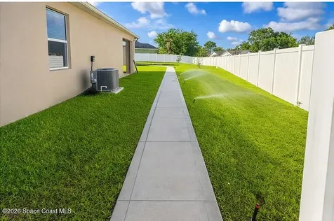 410 Di Lido Street NE Palm Bay FL 32907