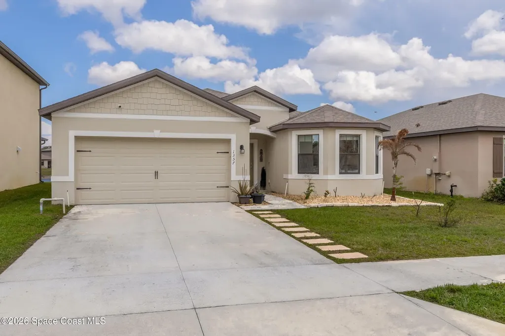 1357 Mineral Loop Drive NW Palm Bay FL 32907