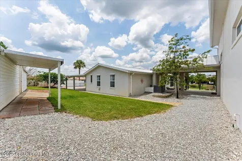 8865 Central Avenue Micco FL 32976