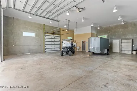 8865 Central Avenue Micco FL 32976