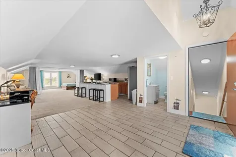 8865 Central Avenue Micco FL 32976