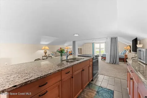 8865 Central Avenue Micco FL 32976