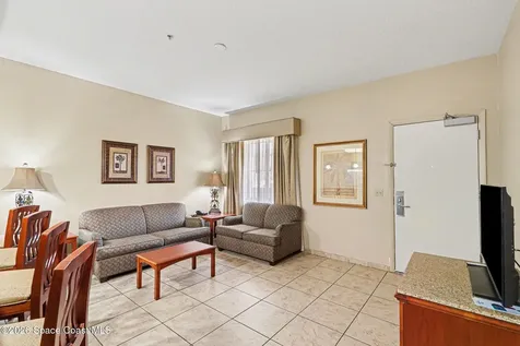 1653 N Us Highway 1 Ormond Beach FL 32174