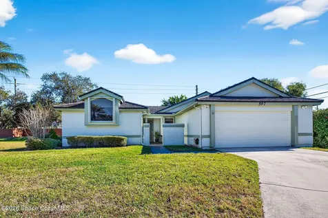 597 Pine Forest Court Melbourne FL 32940