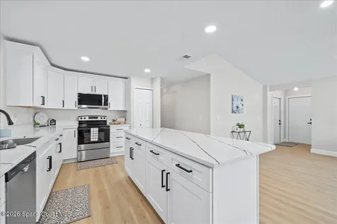 1733 Zaminder Street NW Palm Bay FL 32907