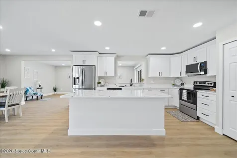 1733 Zaminder Street NW Palm Bay FL 32907