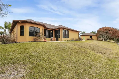 933 Hialeah Street Rockledge FL 32955