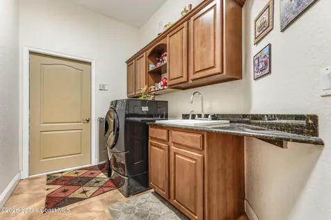 933 Hialeah Street Rockledge FL 32955