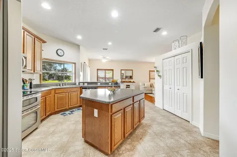 1137 Morgan Circle NE Palm Bay FL 32905