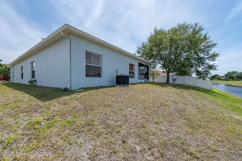 1137 Morgan Circle NE Palm Bay FL 32905