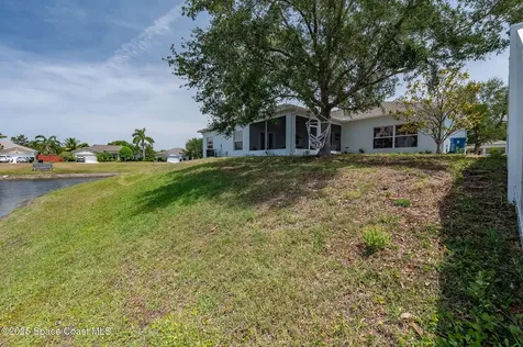 1137 Morgan Circle NE Palm Bay FL 32905