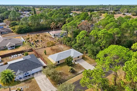 1336 Gingold Street NW Palm Bay FL 32907