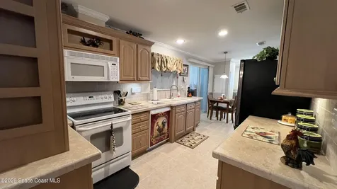 621 Puffin Drive Barefoot Bay FL 32976