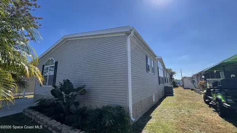 621 Puffin Drive Barefoot Bay FL 32976