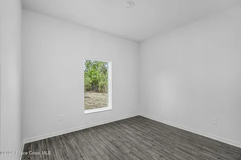 810 De Groodt Road SW Palm Bay FL 32908